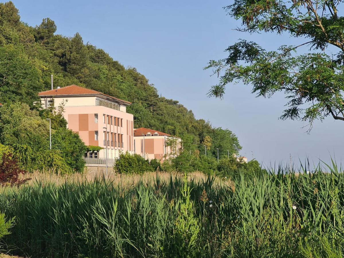 Hotel Lavender - Oleander Resort Strunjan Exterior photo